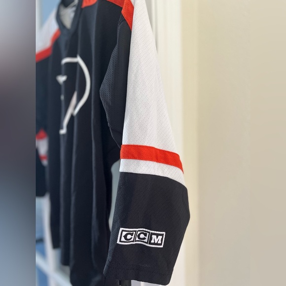 CCM Philadelphia Flyers youth XL jersey - Picture 3 of 9